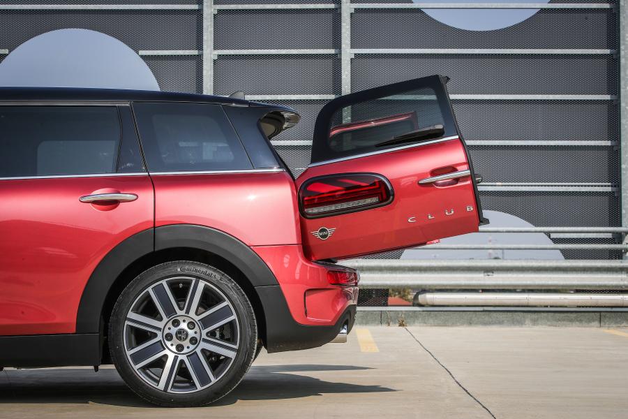 Детали экстерьера Mini Cooper SD Clubman (F54) 2019 года  (WW) (фото 35 из 42)
